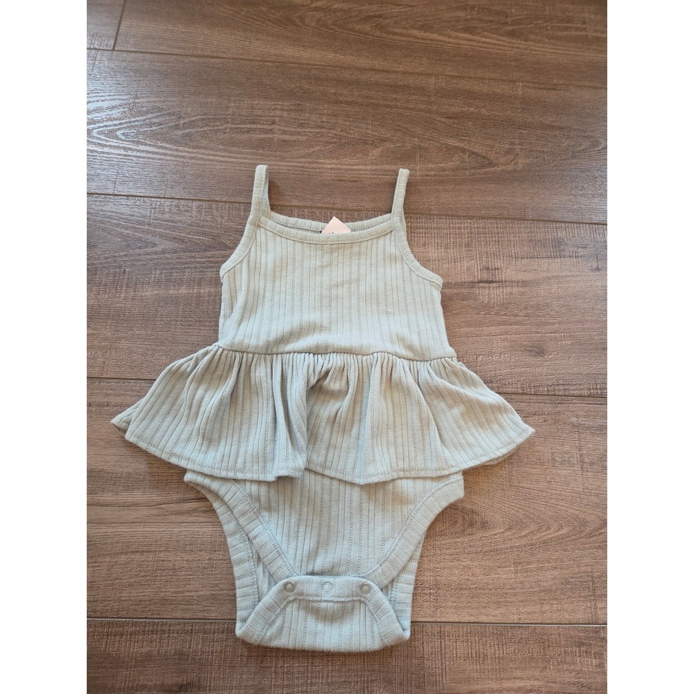 Old navy Skirted romper 18-24 mos‎
